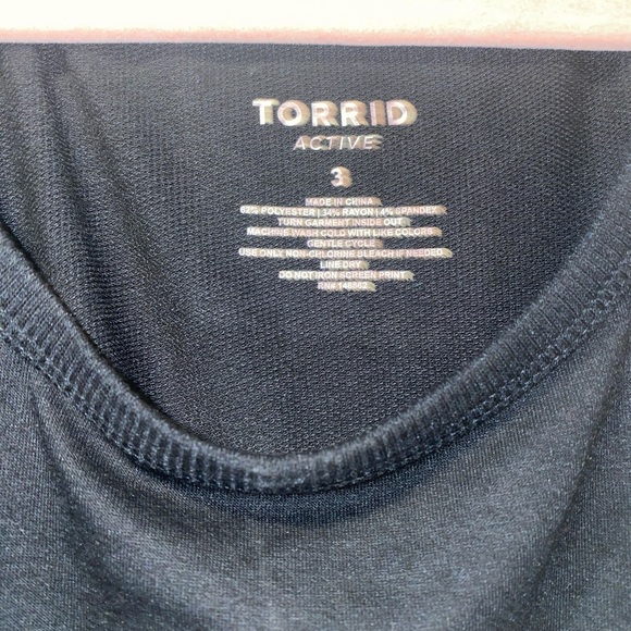 NWT! Torrid Active Size 3 CAN'T STOP BLACK COLD SHOULDER SWEATSHIRT - Picture 6 of 9